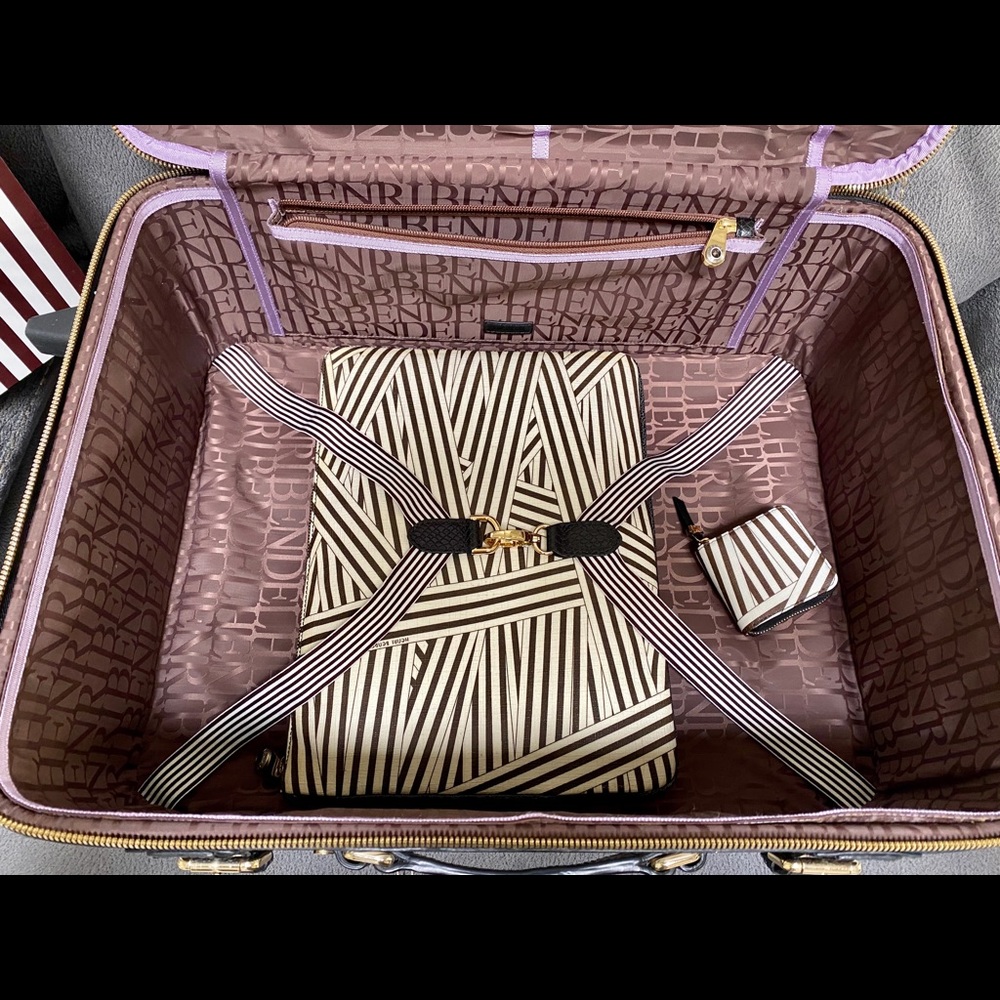 Henri Bendel 4 piece Luggage set 💥 - Picture 5 of 9